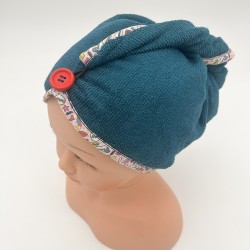 Serviette cheveu en éponge et liseret coordonné- Une création Les Bobines de Coco