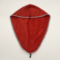 Serviette cheveu en éponge rouge et liseret coordonné - Pour enfant - Une création Les Bobines de Coc