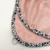 Serviette cheveu en éponge rose et liseret coordonné - Pour enfant - Une création Les Bobines de Coco