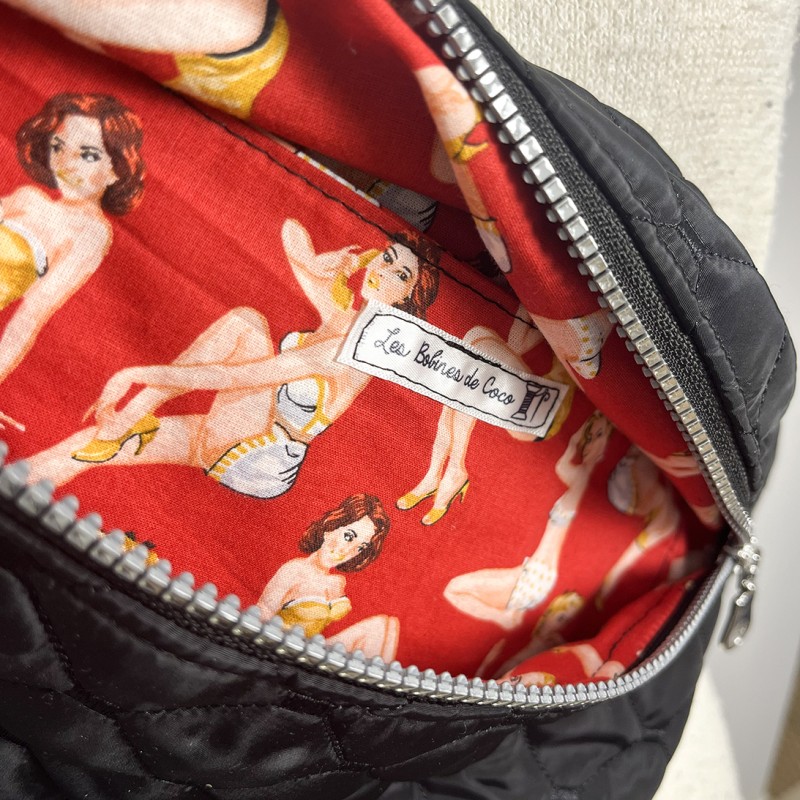 Sac banane Femme en matelassé noir  - Fait main en France - modèle unique