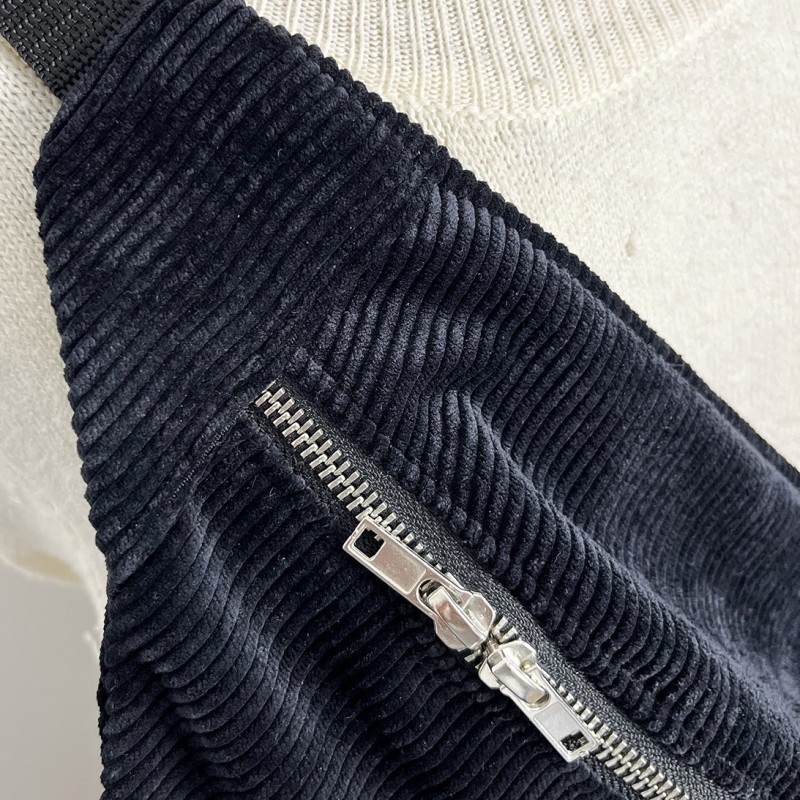 Sac banane Femme en tissu velours côtelé noir - Fait main en France - modèle unique