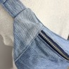 Sac banane Femme en jeans up-recyclé - Fait main en France - modèle unique