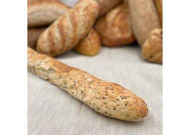 Festive Graines (Lin,millet, pavot)
Disponible en baguette (250gr) ou bâtard (350gr) - Boulangerie Cornuault - Mougon