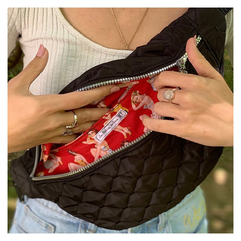 Sac banane Femme en matelassé noir  - Fait main en France - modèle unique